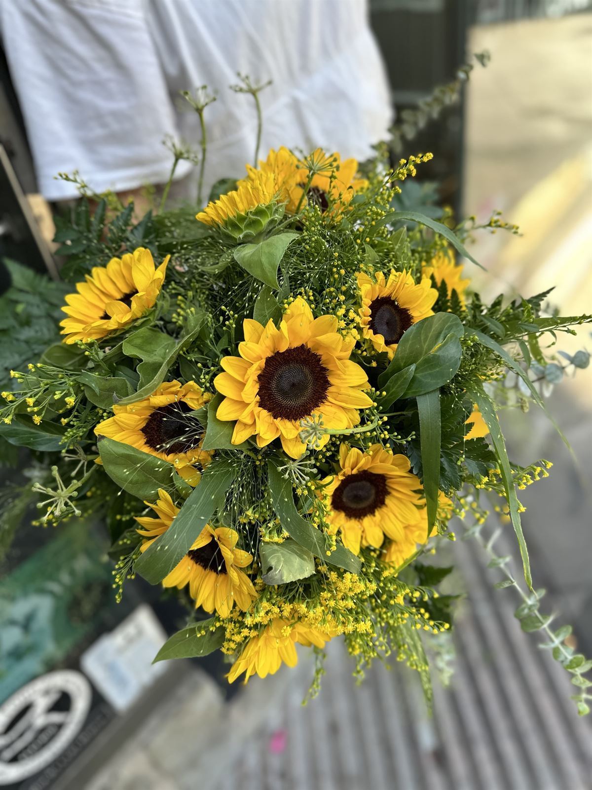 Ramo de Mano con girasoles  "Xallas" - Imagen 1