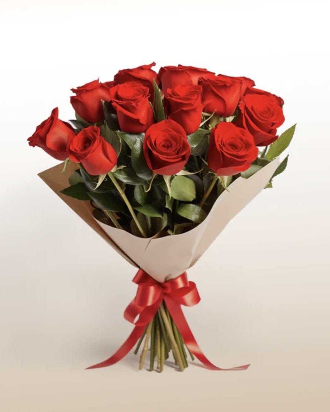Ramo de Rosas Rojas (Tallo 70 cm) - Imagen 2